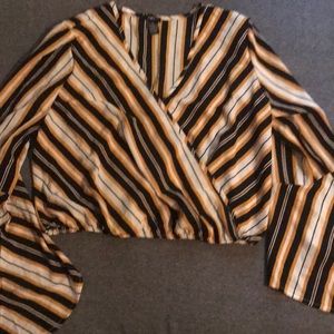 Stripped Flared arm cropped top
